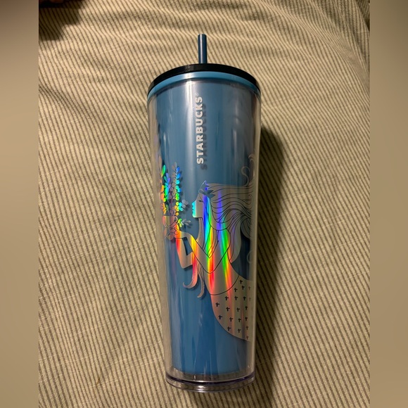 Starbucks Blue mermaid color changing cup! 🧜♀️ - Picture 1 of 3